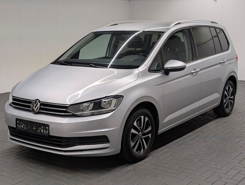 VW Touran 85.390 km 24.980 € Langenweddingen 39171