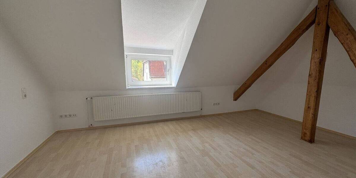 Etagenwohnung Bad Salzdetfurth - 4 Zimmer, 90 m&sup2;, 780&euro; | Angebot:25779504