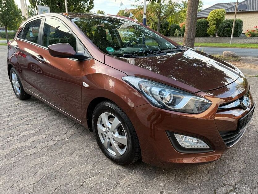 i30