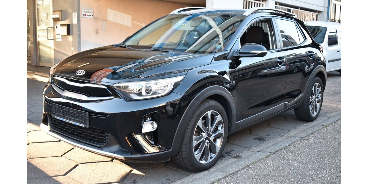 Kia Stonic 97.500 km 12.799 &euro; Fellbach bei Stuttgart 70736