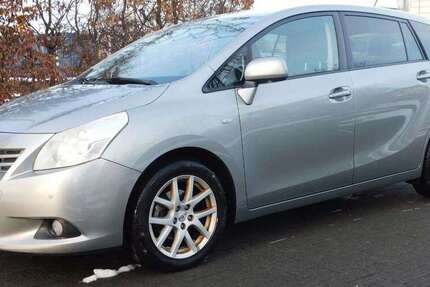 Toyota Verso 522.974 km 2.999 &euro; Mülheim an der Ruhr 45473