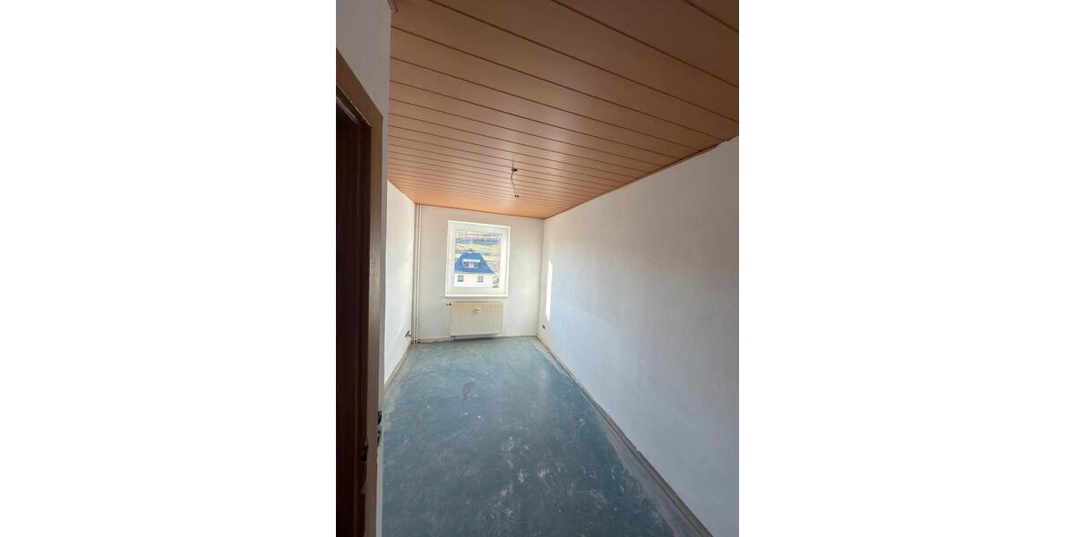 Etagenwohnung Markneukirchen - 3 Zimmer, 57 m&sup2;, 290&euro; | Angebot:26299940