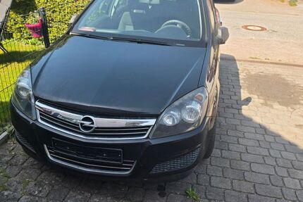 Opel Astra 195.000 km 700 &euro; Kiel 24113