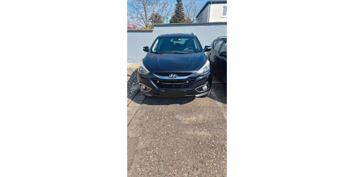 Hyundai ix35 128.000 km 9.900 &euro; Neustadt 67434