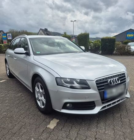 Audi A4 147.000 km 4.950 &euro; Bestwig 59909