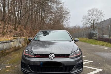 VW Golf 144.000 km 18.000 &euro; Bad Urach 72574