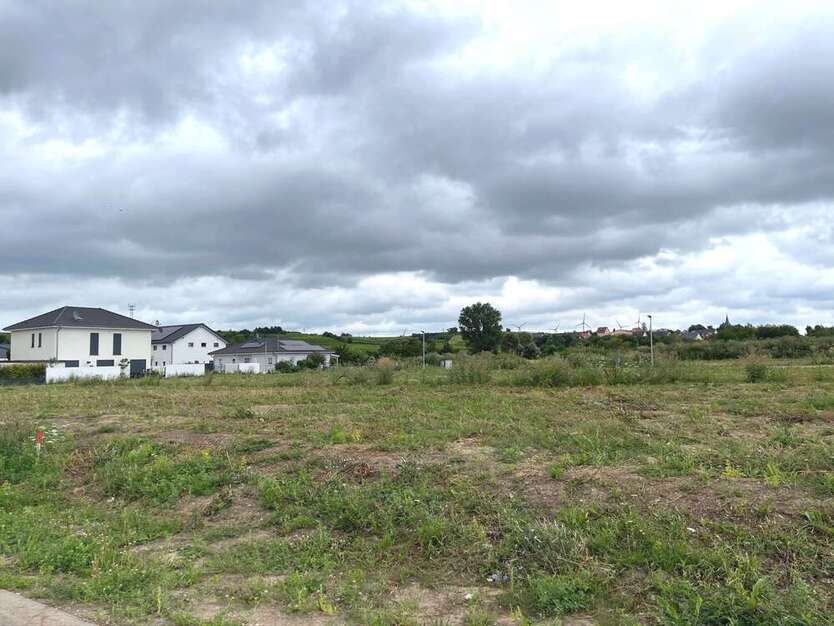 Grundstück zu verkaufen in Hillesheim 154.660 € 407 m² zimmer