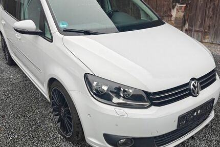 VW Touran 98.000 km 13.800 &euro; Heimburg 38889