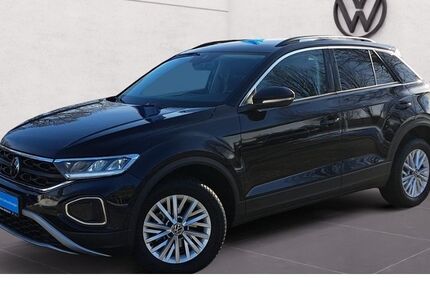 VW T-Roc 11.270 km 26.910 &euro; Kölln-Reisiek 25337