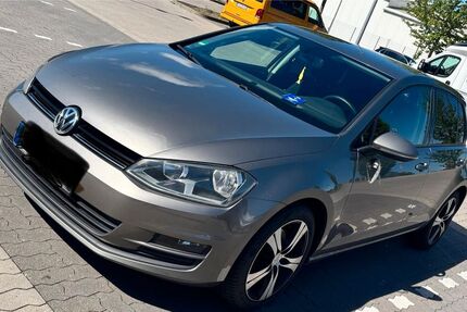 VW Golf 275.000 km 6.500 &euro; Jork 21635