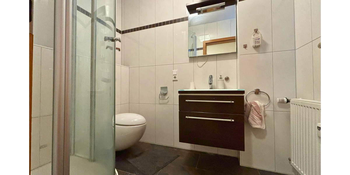 Mehrfamilienhaus, Wohnhaus Hemer Bredenbruch - 9 Zimmer, 166 m&sup2;, 229.000&euro; | Angebot:25998527