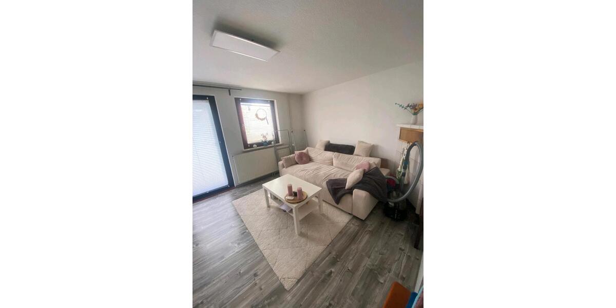 Etagenwohnung Eutin - 3 Zimmer, 65 m&sup2;, 500&euro; | Angebot:26253727