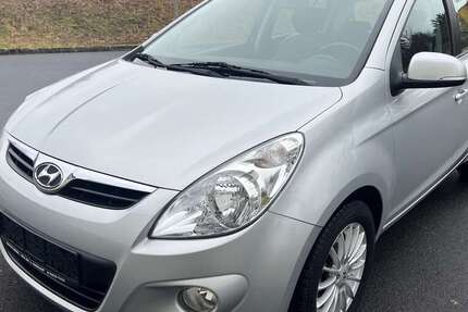 Hyundai i20 89.000 km 6.000 &euro; Mendig 56743