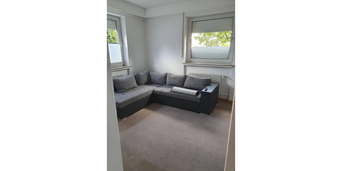 Frohes Weihnachtsfest ! Einfamilien-Wohnhaus mit Einliegerwohnung u. Garagengebäude mit Carport von Detmold-14 km von Augustdorf 1 zimmer