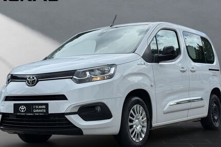 Toyota Proace City (Verso) 24.305 km 24.450 &euro; Dinslaken 46537