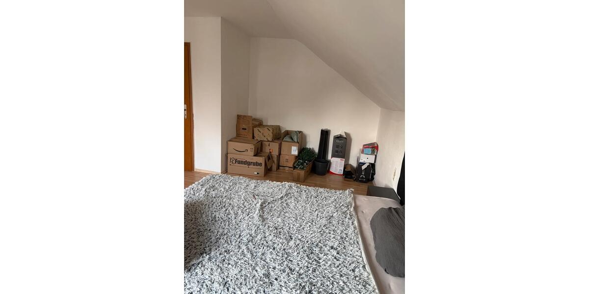 Dachgeschoßwohnung Neustadt an der Aisch - 4 Zimmer, 90 m&sup2;, 1.020&euro; | Angebot:25539728