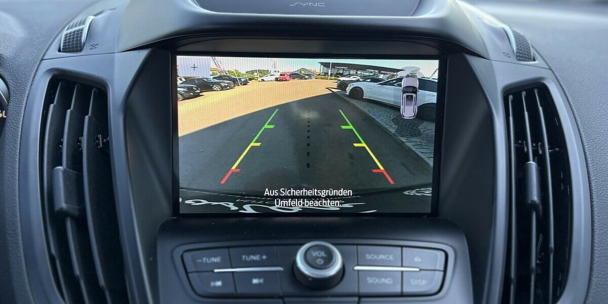 Ford Kuga 2.0 St Line SYNC/KAMERA/NAVI/SHZ/AHK/DAB 71.424 km 18.900 &euro; Villingen-Schwenningen 78054