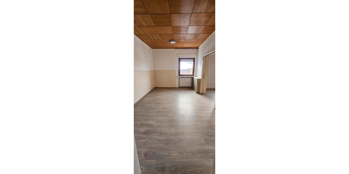 Einfamilienhaus Heringen (Werra) - 9 Zimmer, 145 m&sup2;, 1.000&euro; | Angebot:24801717