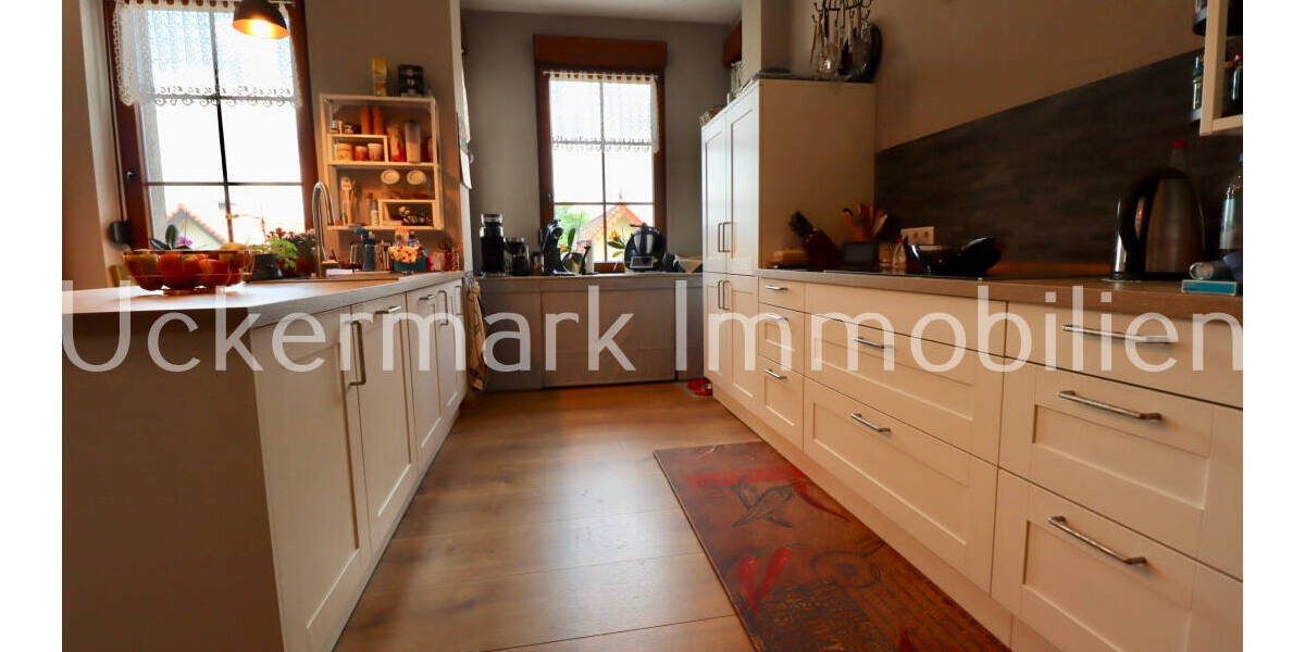 Mehrfamilienhaus, Wohnhaus Lychen - 7 Zimmer, 194 m&sup2;, 298.000&euro; | Angebot:25778922