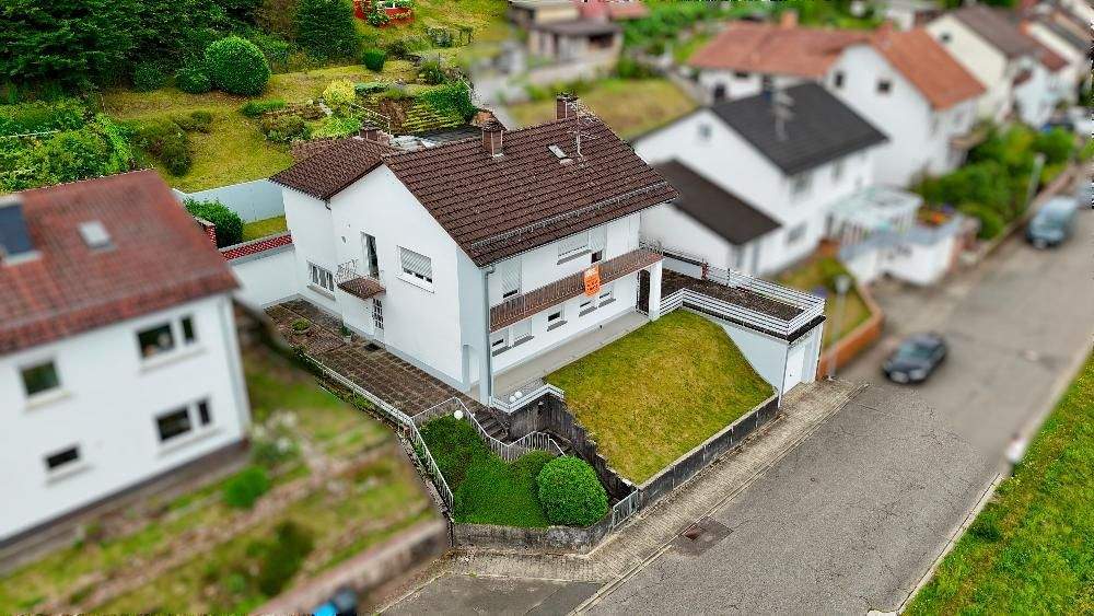 Einfamilienhaus Waldfischbach - 5 Zimmer, 151 m&sup2;, 219.000&euro; | Angebot:25802498