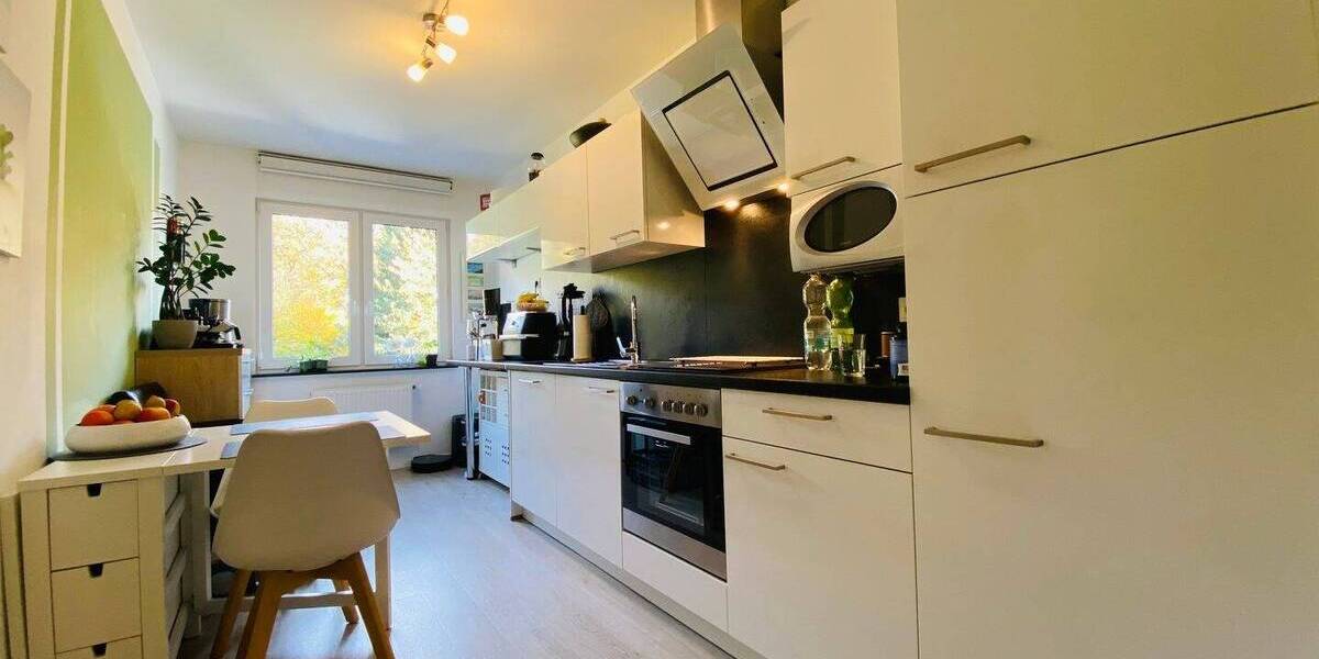 Helle 2-Zimmer-Eigentumswohnung mit Balkon und PKW-Garage 2 zimmer