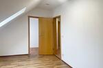 Etagenwohnung Kölleda - 3 Zimmer, 100 m&sup2;, 700&euro; | Angebot:25342184