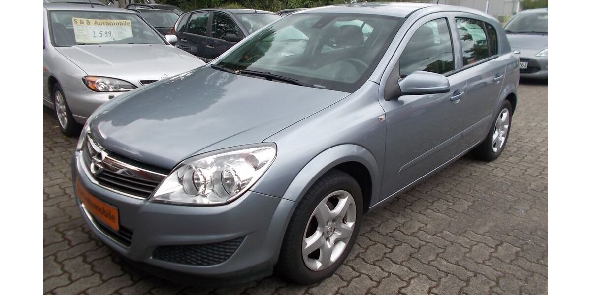 Opel Astra 158.000 km 3.299 &euro; Lübeck 23556