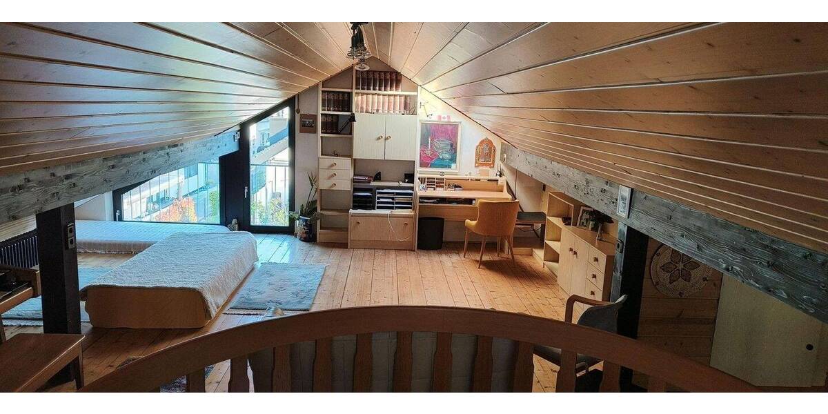 Modernes Einfamilienhaus mit ELW, offenem Kamin und großem Balkon - großzügig und lichtdurchflutet 4 zimmer