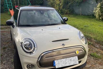 Mini Cooper SE 67.000 km 17.100 &euro; Großostheim 63762