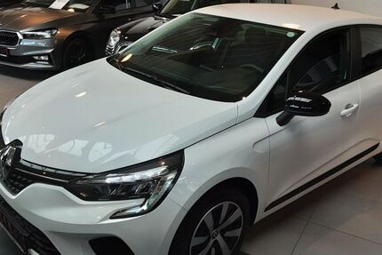 Renault Clio 7.500 km 13.990 &euro; Monschau (bei Aachen) 52156