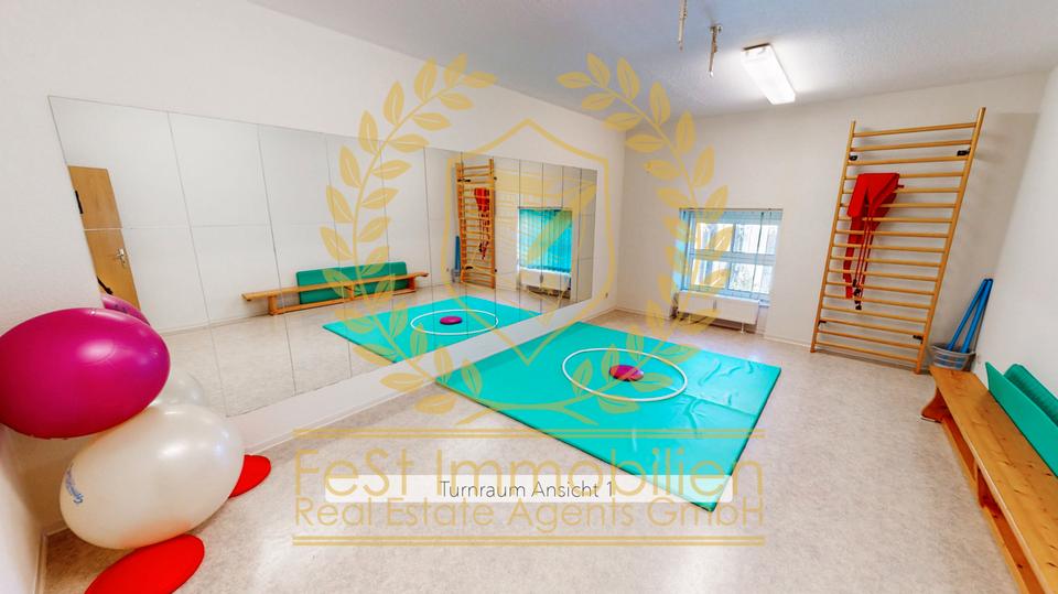 168 m² barrierefreie Praxis in Toplage von Hettstedt zimmer