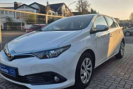 Toyota Auris 76.000 km 9.900 &euro; Rödermark 63322