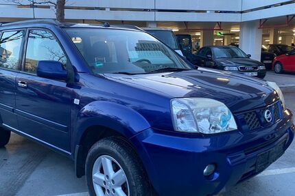 Nissan X-Trail 137.000 km 2.499 &euro; München 80809