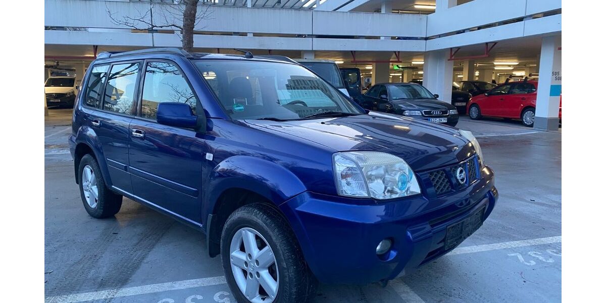 Nissan X-Trail 137.000 km 2.499 &euro; München 80809