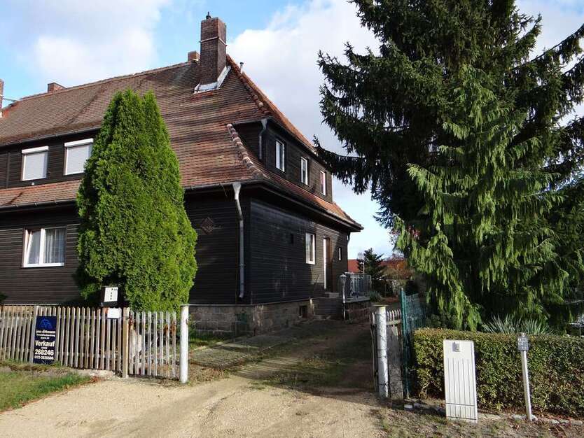 Haus zum Kaufen in Niesky 105.000 € 135 m²