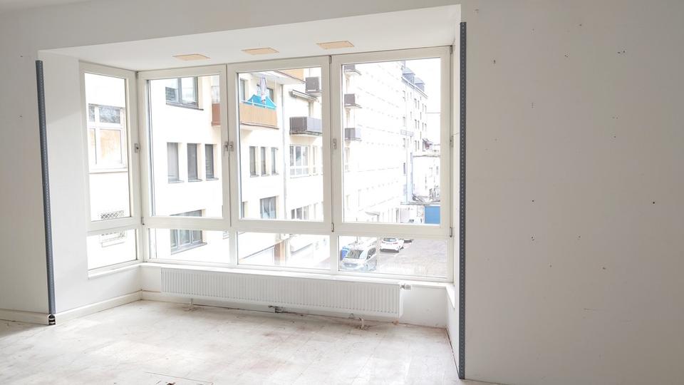 Gewerbeobjekt Pirmasens - 2.100&euro; | Angebot:23300040