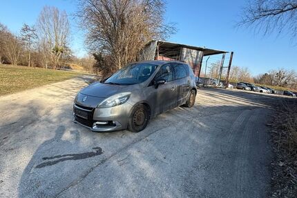 Renault Scenic 215.178 km 1.999 &euro; München 81245