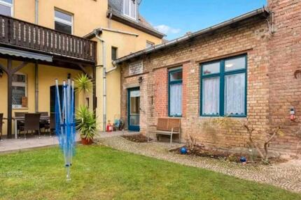 Vermiete großzügige 2 Raum Wohnung Appartement mit EBK u Garten 2 zimmer