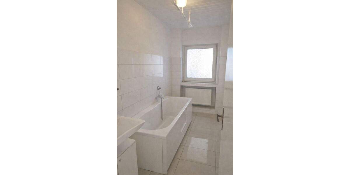 Mehrfamilienhaus, Wohnhaus Velbert Mitte - 6 Zimmer, 160 m&sup2;, 395.000&euro; | Angebot:24670375