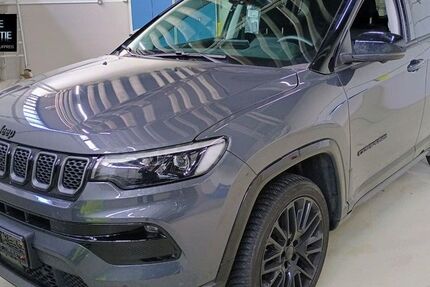 Jeep Compass 29.990 km 24.780 € Schwandorf 92421