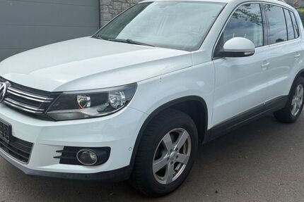 VW Tiguan 199.999 km 9.999 &euro; Euskirchen 53879