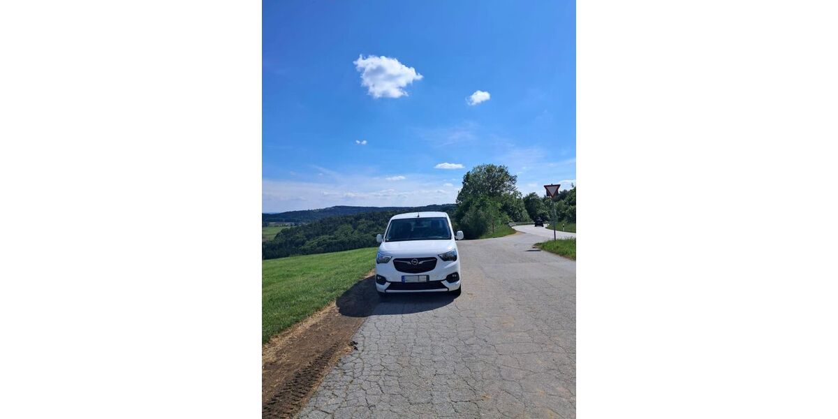 Opel Combo 115.500 km 26.900 &euro; Frauenau 94258