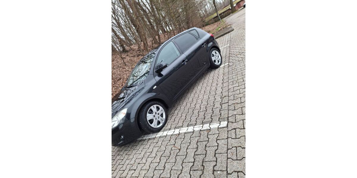 Kia ceed / Ceed 158.000 km 2.999 &euro; Haren (Ems) 49733