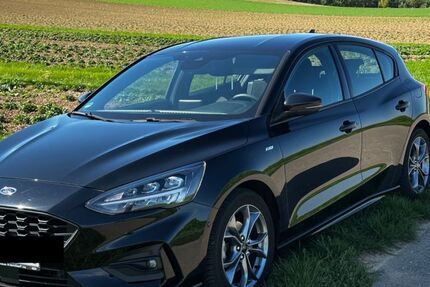 Ford Focus 45.100 km 17.300 € Langenbrettach 74243