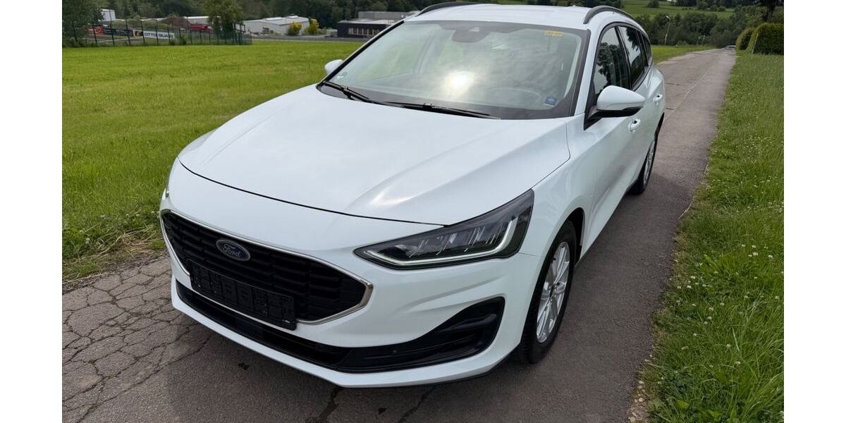Ford Focus 15.000 km 18.490 &euro; Kirchhundem 57399