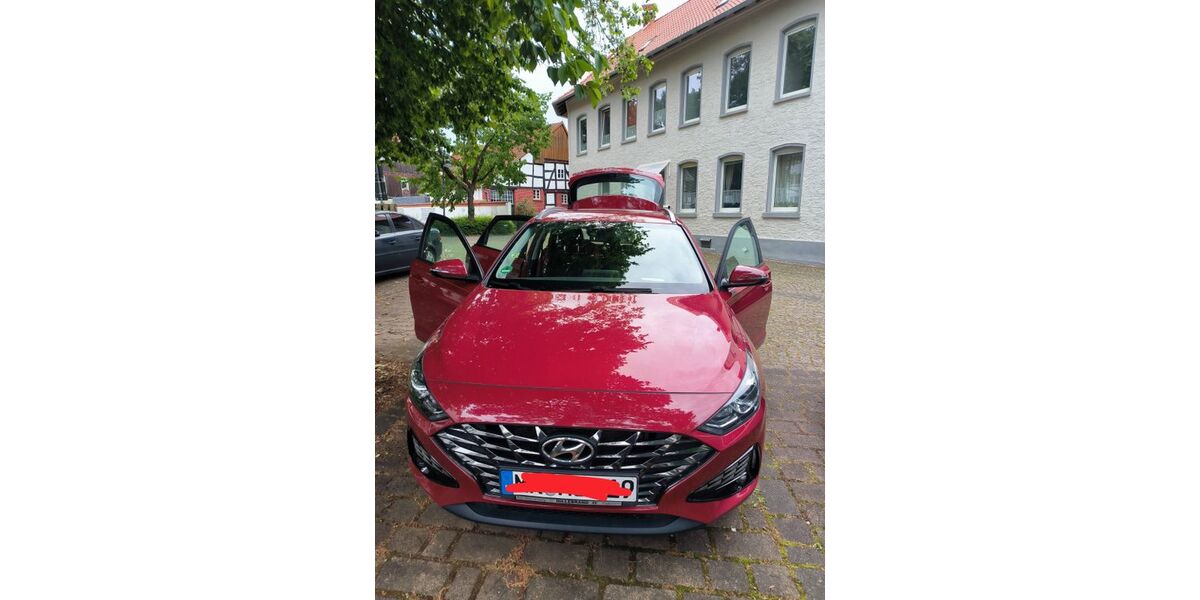 Hyundai i30 86.000 km 13.500 &euro; Paderborn 33104