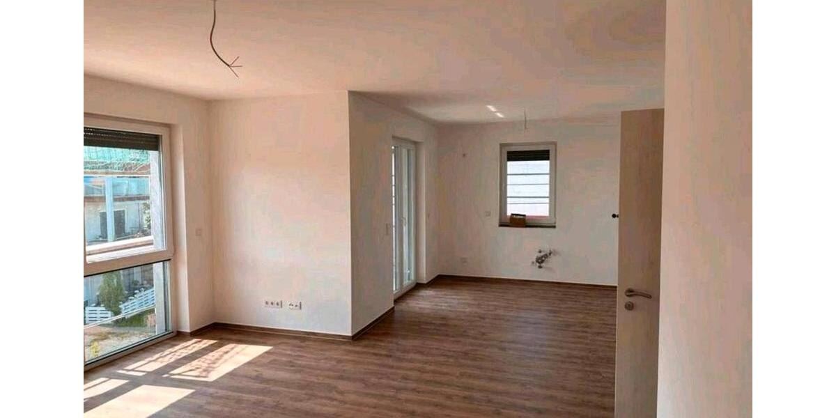 Etagenwohnung Mirow - 3 Zimmer, 88 m&sup2;, 880&euro; | Angebot:26255931