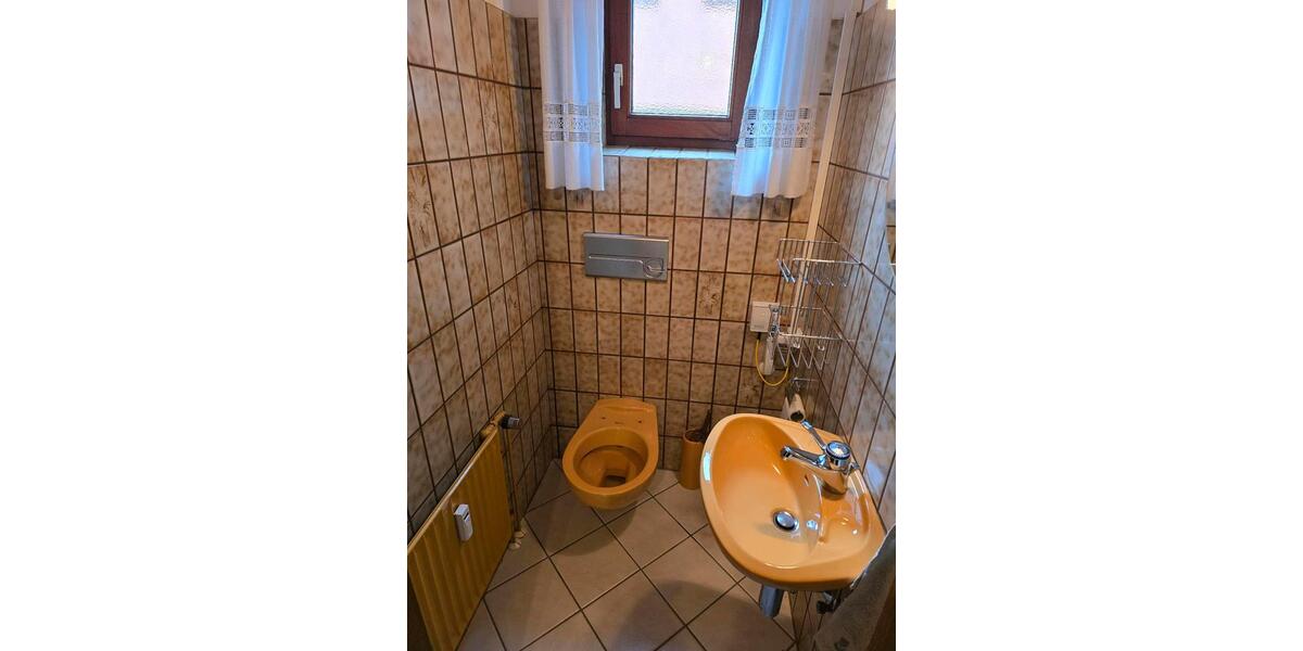 Erdgeschoßwohnung Wesselburen - 4 Zimmer, 111 m&sup2;, 1.370&euro; | Angebot:25963496