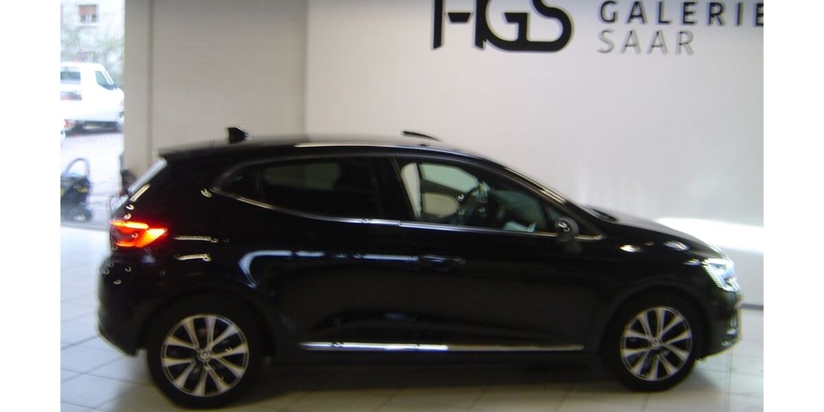 Renault Clio 16.734 km 15.490 &euro; Saarbrücken 66115