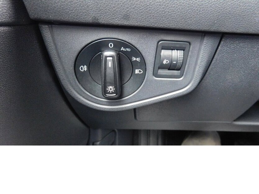 VW Taigo 1.0 TSI BMT Klima Navi ALU 27.600 km 16.390 € Vordorf 38533